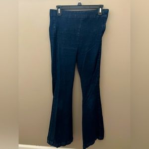 Express side zip flare trouser Jean. 4S